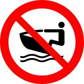 Interdit aux embarquations à moteur
