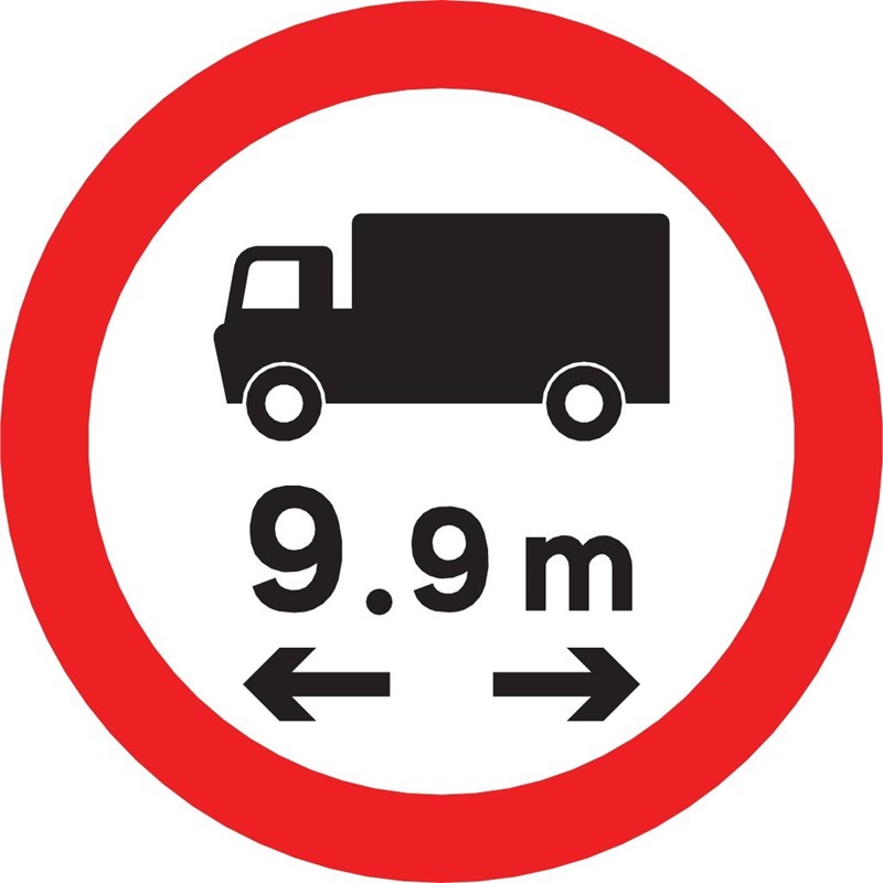 Longueur maximale 9,9 m