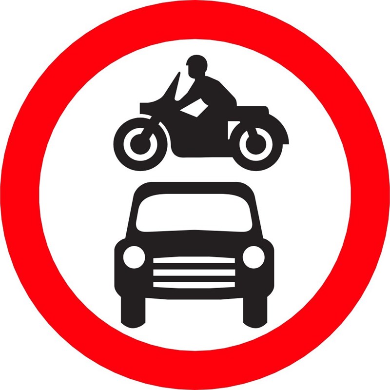 Accès interdit aux véhicules à moteur